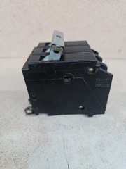Eaton – CHB340 – Circuit Breaker 40A 240V 3 Pole 10 Kaic w/lugs