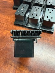 LOT BYRNE Cat IV (4) RECEPTACLE BE08065-3-G-4-C 15A 125V CUBICLE OUTLET BE08065
