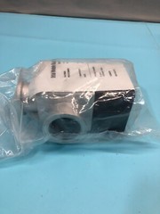 VARIAN L6281703 NW40 A/O PNEUMATIC VACUUM RIGHT ANGLE VALVE, 156453