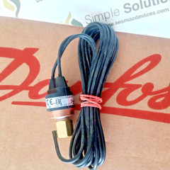2PCS LOT- Danfoss 061F7514 Cartridge pressure switch,ACB, 28.00bar, 21.00bar-NEW