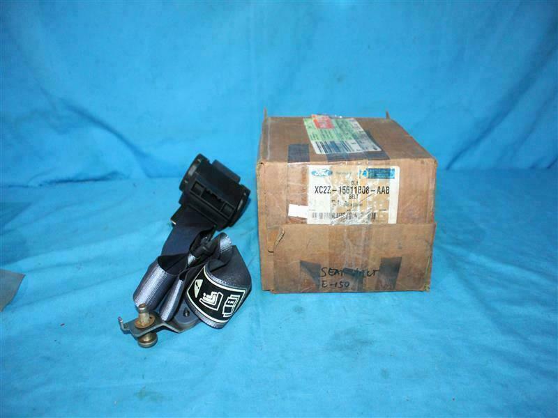 Ford XC2Z-15611B08-AAB XC2Z15611B08AAB Seat Belt NEW NOB