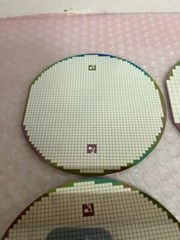 125 MM PATTERNED SILICON WAFERS, LOT OF 6