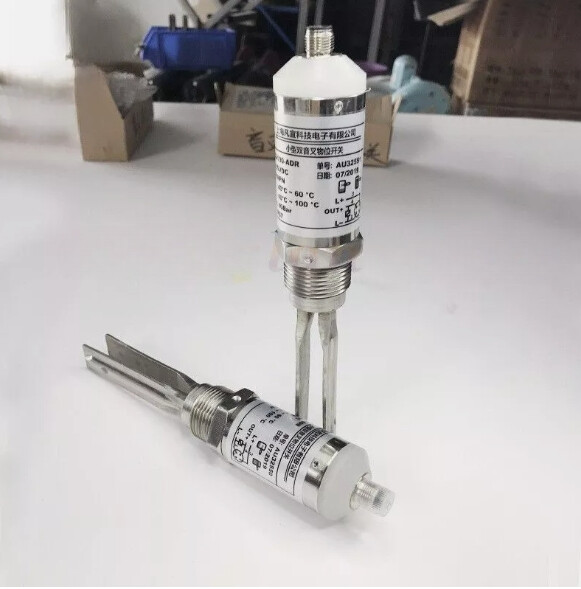 1PCS NEW FIT FOR tuning fork level switch SC24100-ADR level switch limit switch