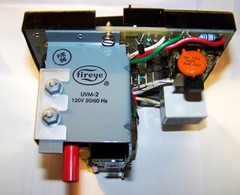 FIREYE INC. UVM2 NOS FLAME SAFEGUARD CONTROL M-SERIES CHASSIS ULTRA VIOLET RECYC