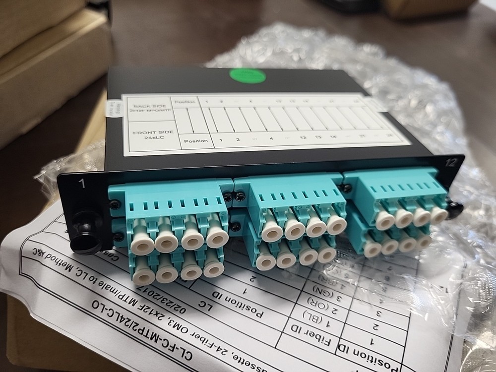 CL-FC-MTP2/24LC-LO (24 fiber) LC Connectors Cassette OM3