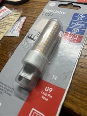 Lot of 4 New LED Light Bulb 6.5-Watts 750 Lumens 93129028 60 Watt Equivalent