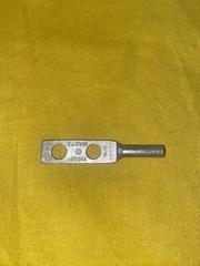 BURNDY / YAZV102TC14 / #10-12 2 HOLE LUG; 1/4″ HOLE; 5/8″ CENTER