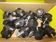 Nvent/Eriflex 542070 ISO-TP Low-voltage insulators. (Box 0f 25). NEW
