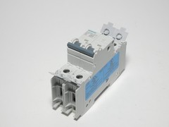 Siemens 5SJ4206-7HG41 Miniature Circuit Breaker 6A 2P 240V MCB – NEW Surplus!