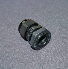 Heyco Cable Gland Dome Cap PG16 0.39-0.56″ Black w/ O Ring & Lock Nut *OPEN BOX*