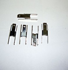 New Siemens Shield Contact Element Cat-6ES7 193-4GA00-0AA0 13720ELL