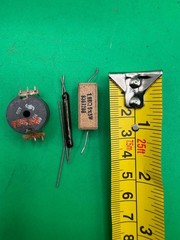 Lot of Vintage Electronic Components Resistors Capacitors Transistor RE