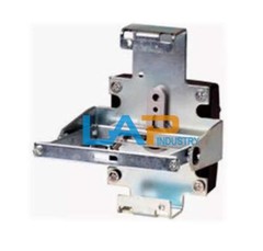 1PCS New For NZM1-XRAV operating handle