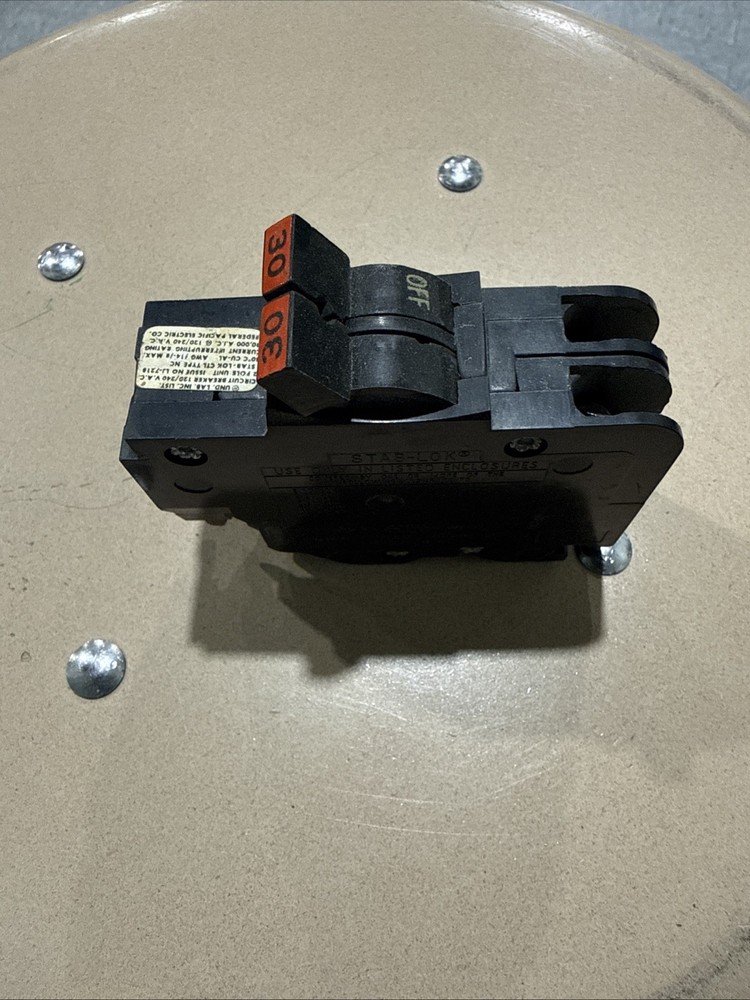 30 Amp 2 Pole Federal Pacific Stab Lock Slim Breaker Type NC