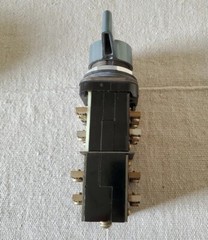 ALLEN BRADLEY 800T-JG141C19 SELECTOR SWITCH SERIES N OILTIGHT PUSH BUTTON