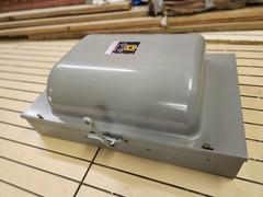 SQUARE D 82354 SAFETY SWITCH 200 AMP 480 V TYPO 1 DOUBLE THROW NON FUSIBLE