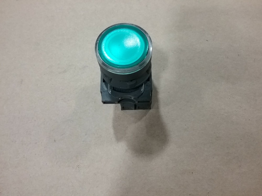 Telemecanique ZBV-B3 Green Illuminated Push Button ZBE-101 #36F29