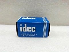 IDEC MCM 22D MICRO COMMAND & CONTROL LIGHTS MCM22D-M20 AC220V 2A