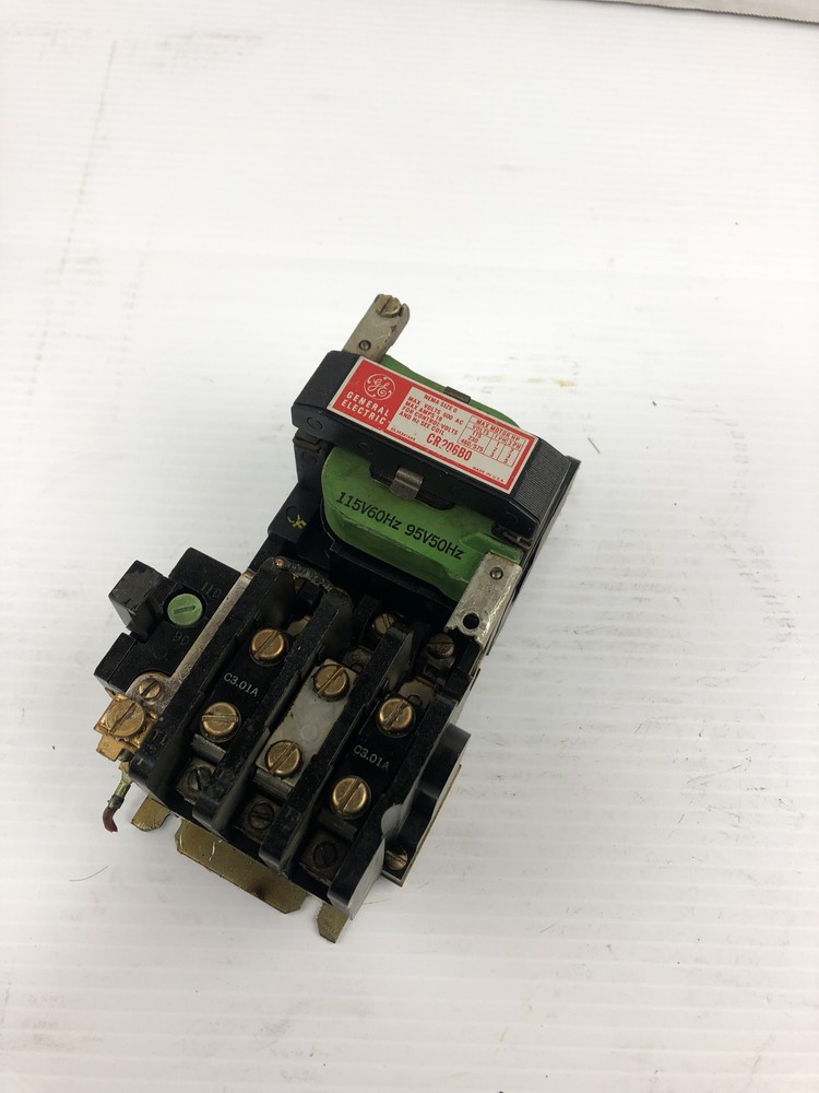 General Electric CR206B0 Contactor Motor Starter Nema Size 0 600V 18A 3PH