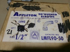 Appleton LMFL90-50 Box of 21 1/2″ 90* Bushed Elbows Long AK
