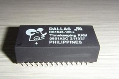 DALLAS DS1643-100 DIP-28 Nonvolatile Timekeeping RAM RH