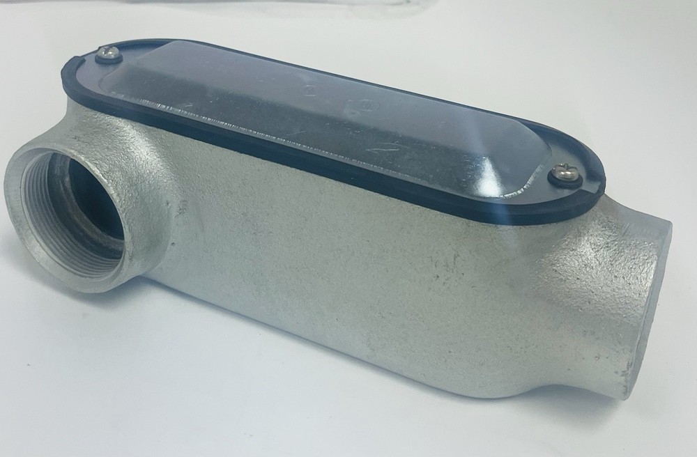 EATON CORPORATION CROUSE HINDS NO. LR200M CG 2 INCH FORM 5 LR CONDUIT BODY