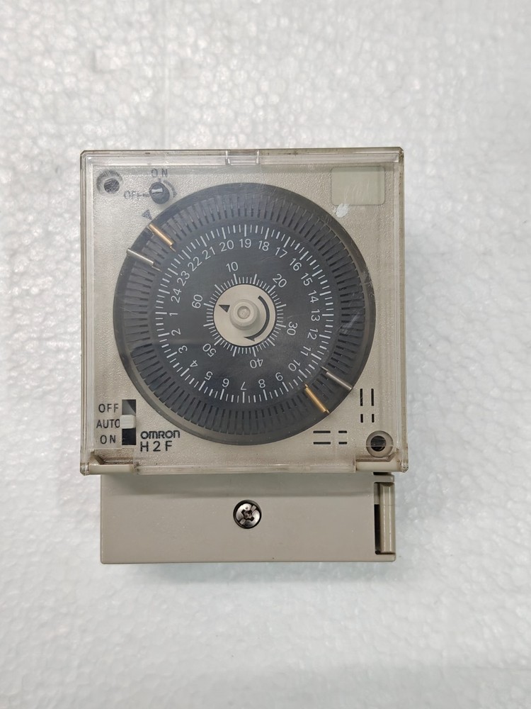 OMRON H2F-DFC TIME SWITCH