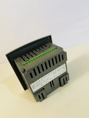 UNITRONICS V130-33-R2 Controller