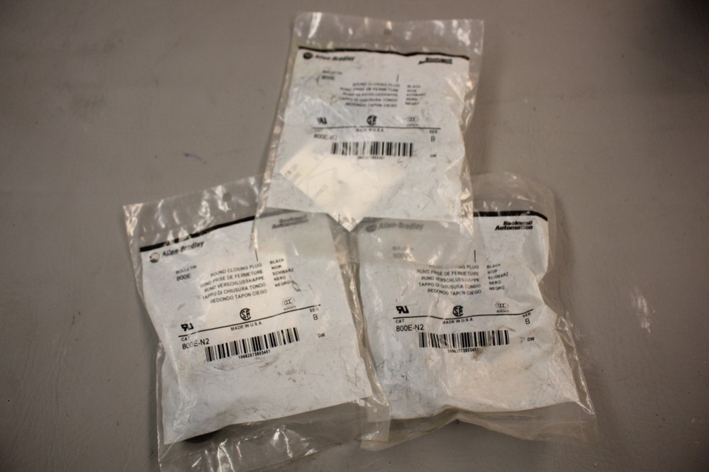 LOT OF THREE ALLEN BRADLEY ROCKWELL AUTOMATION ROUND CLOSING PLUG 800E-N2 SER B