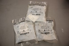 LOT OF THREE ALLEN BRADLEY ROCKWELL AUTOMATION ROUND CLOSING PLUG 800E-N2 SER B