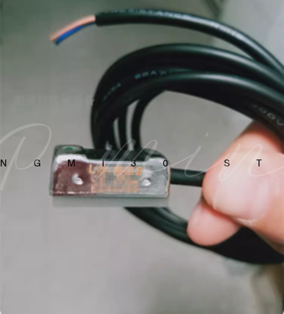 1pc new LY-67A Magnetic Switch