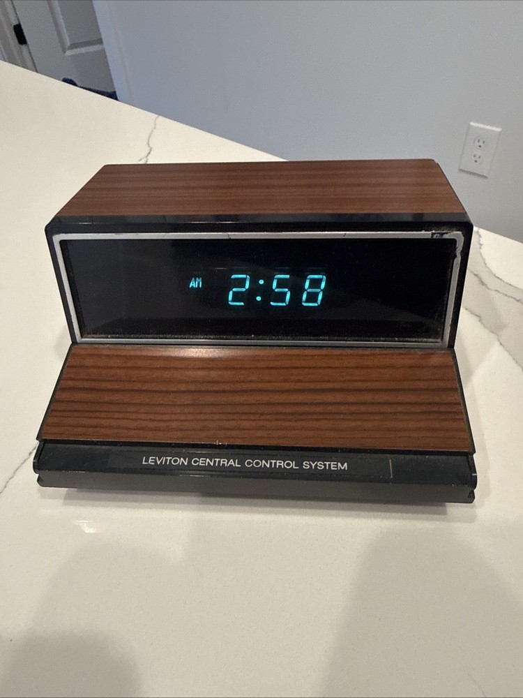 Leviton 6221 Clock Programmer Central Control System Powers On Walnut Grained