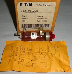 Cutler Hammer 115 EZC-R Red Pilot Lite 115V 449D187G13 Eaton 115EZCR NEW