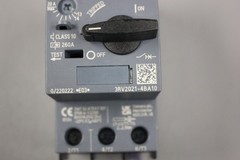 UNUSED SIEMENS SIRIUS SRV2021-4BA10 MOTOR STARTER CIRCUIT BREAKER