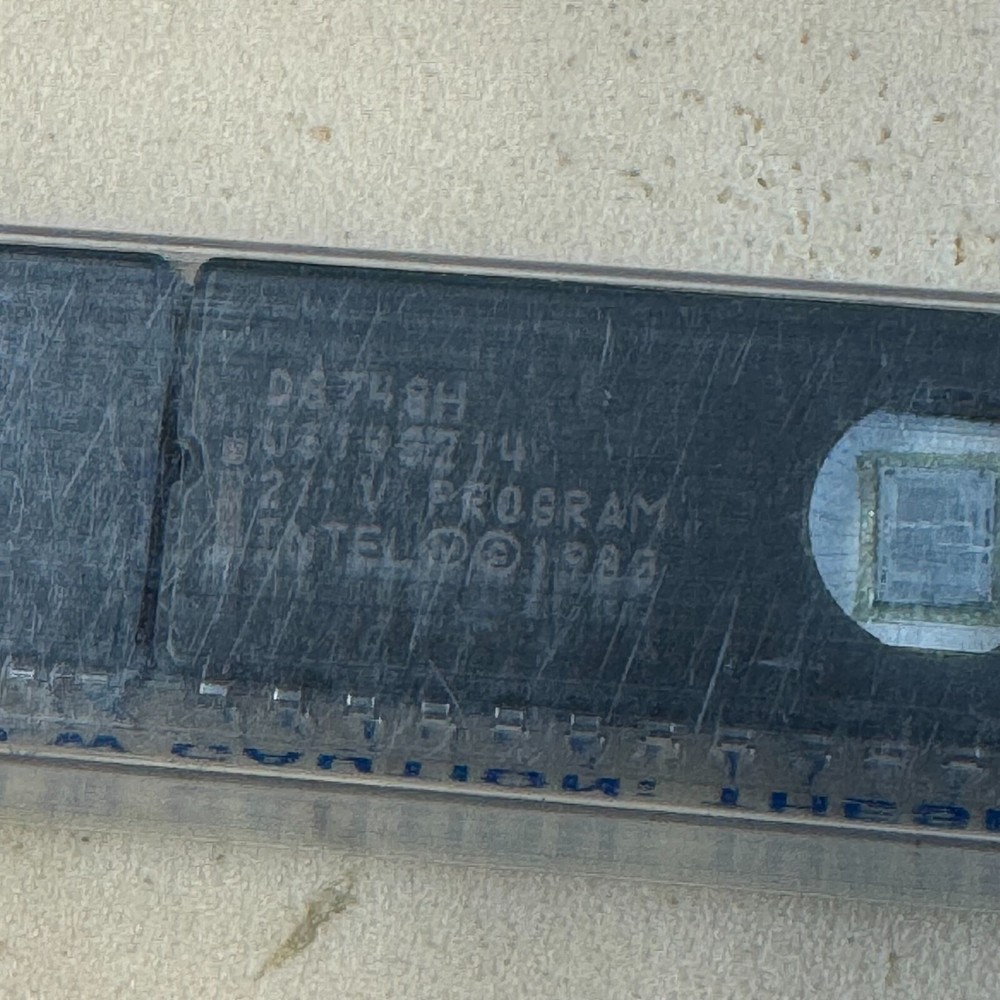 D8748H Intel CPU 40-Pin CERDIP Vintage D8748 NEW