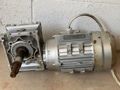 Wanhuai Three phase motor YE2 7134 0.55KW 380V 1400rpm With Gear Head NMRV-20