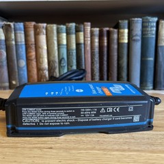 Victron BPC121031104R Blue Smart IP65 Battery Charger 12/10(1) 120V NEMA 1-15P U