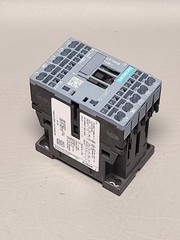 SIEMENS SIRIUS POWER CONTACTOR 3RT2015-2BB42
