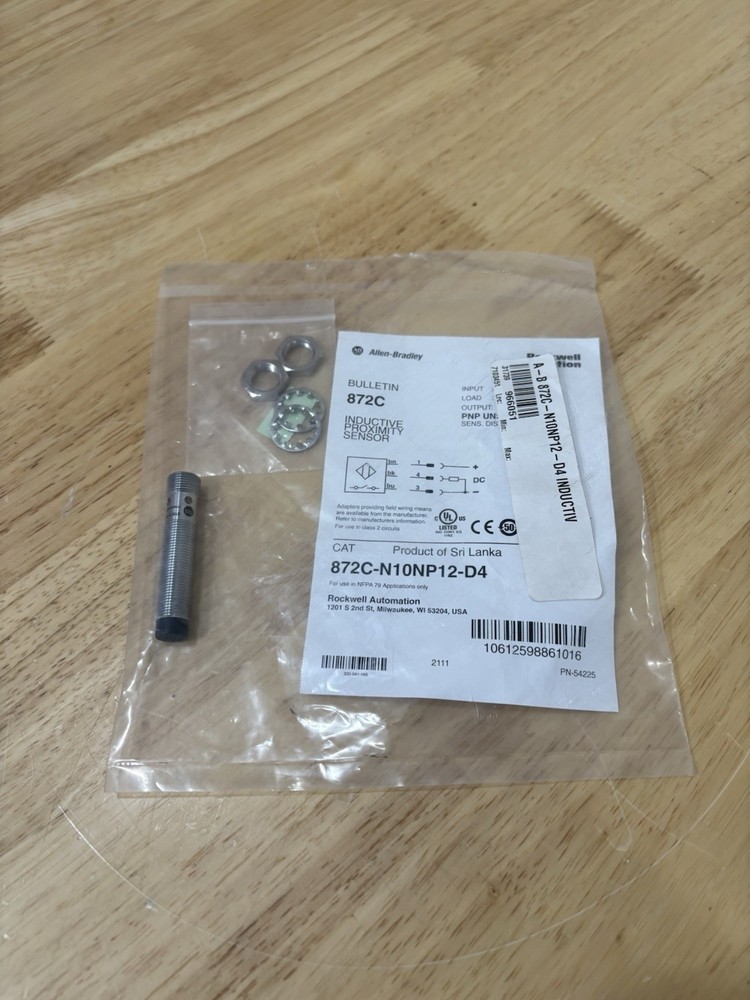 NEW 872C-N10NP12-D4 AB Proximity Switch sensor