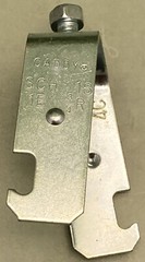 QTY 40 ERICO CADDY SCH16 CLAMP STRUT ONE Piece for 1″ EMT or 3/4″ rigid conduit