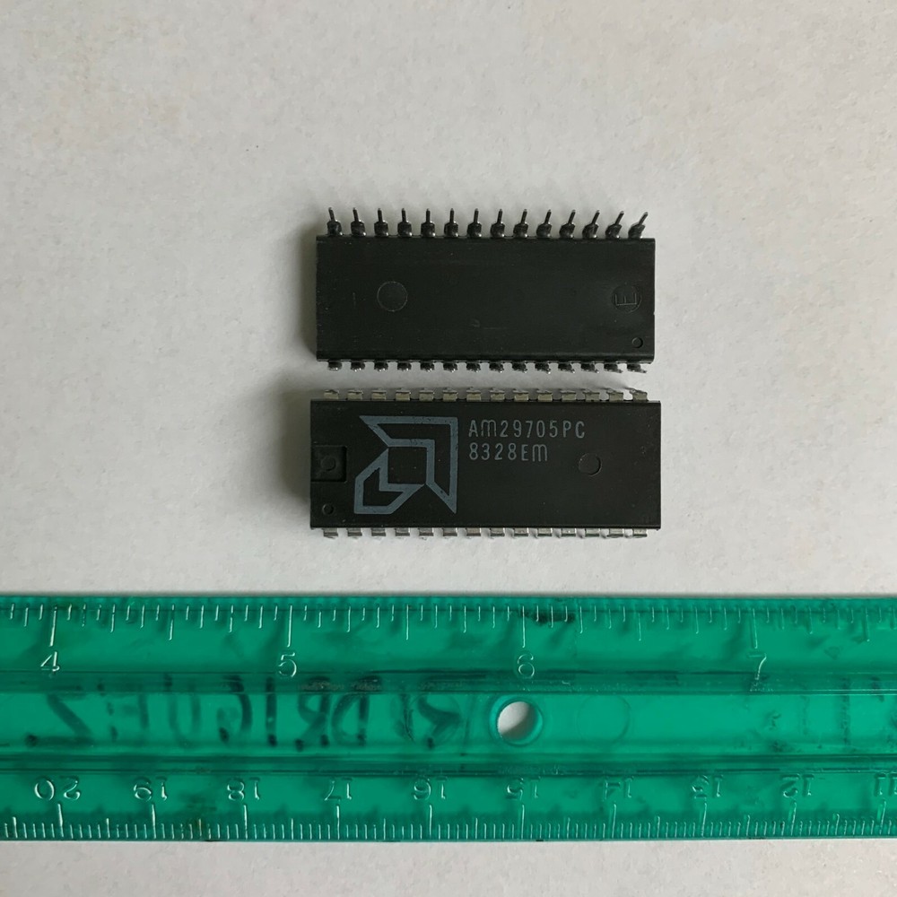 AMD Lot of (1) – AM29705PC – RAM 16 Word by 4 Bit 2 Port RAM ******