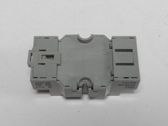 *Lot of 8* Idec SH3B-05 Relay Socket 10A 300VDC