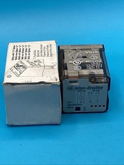 Allen Bradley 700-HB32A1 Relay Ser E New Open Box