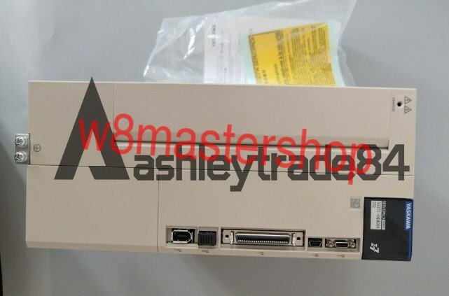 1PC NEW YASKAWA SERVER DRIVE SGD7S-330A00B202