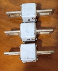 Mersen Ferraz Protistor Semiconductor Fuse J300135 700V AC 315A One Fuse