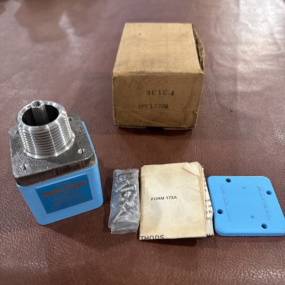 NEW GEMS SENSORS WARRICK CONTROLS 3E1C CONDUIT/FITTING THREADED COUPLING