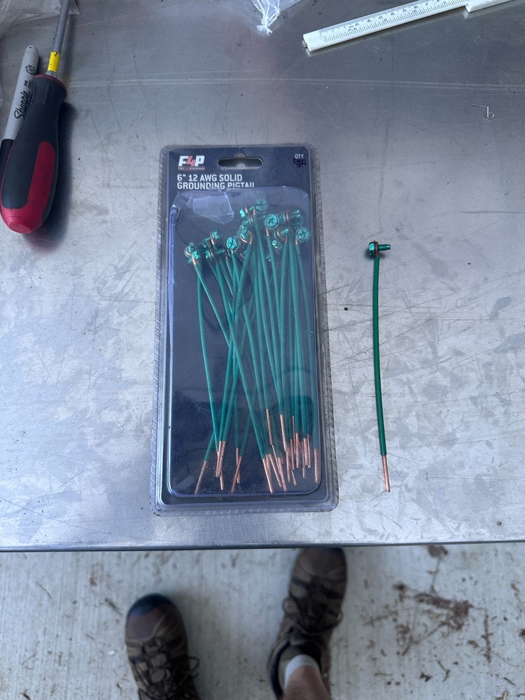 F4P F4PPT-SD12G 6″ 12 AWG Solid Grounding Pigtail (Lot of 28)
