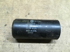 General Electric 35F1366BC8 014-0008-71-4 189-210 MFD 220 VAC Electric Capacitor