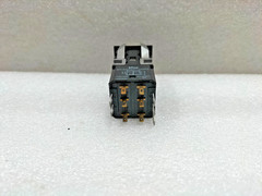 IDEC MCM 22D MICRO COMMAND & CONTROL LIGHTS MCM22D-M20 AC220V 2A
