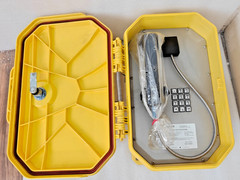 Guardian telecom WATER TIGHT TELEPHONE MODEL NO- WTT-40-H REV.C MADE IN CANADA